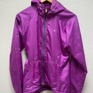 Nike weather resistant storm fit jacket in purple - size small